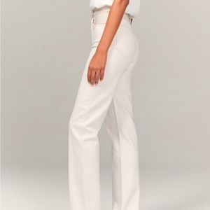 Abercrombie 90’s straight jean ultra high rise